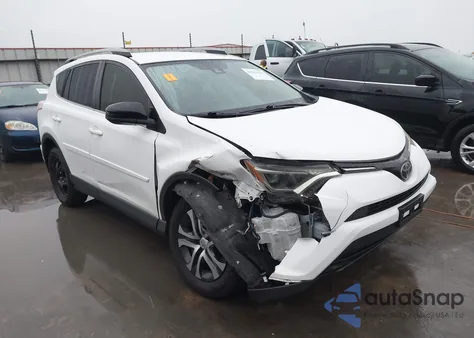 2017 Toyota Rav4 Le z USA, uszkodzony, nr VIN JTMBFREV0HJ706603